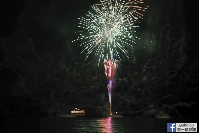 toya-lake-fireworks-12