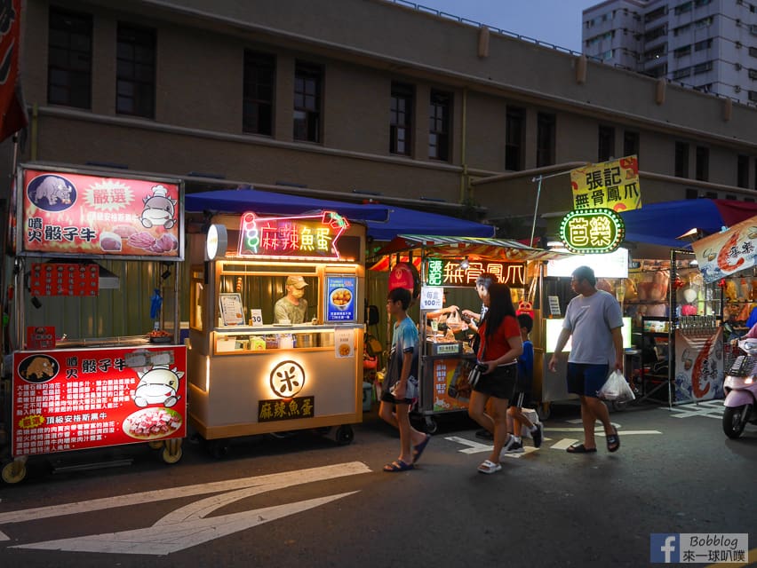 Wenhua-Road- Night-Market_-41