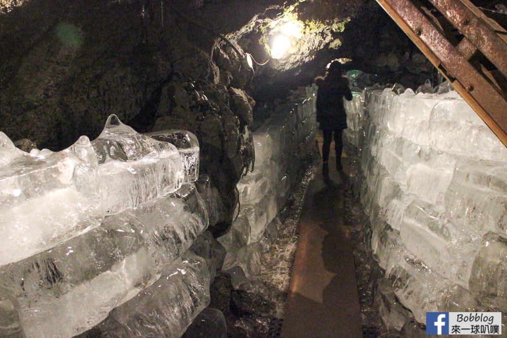 Narusawa-Ice-Cave-31