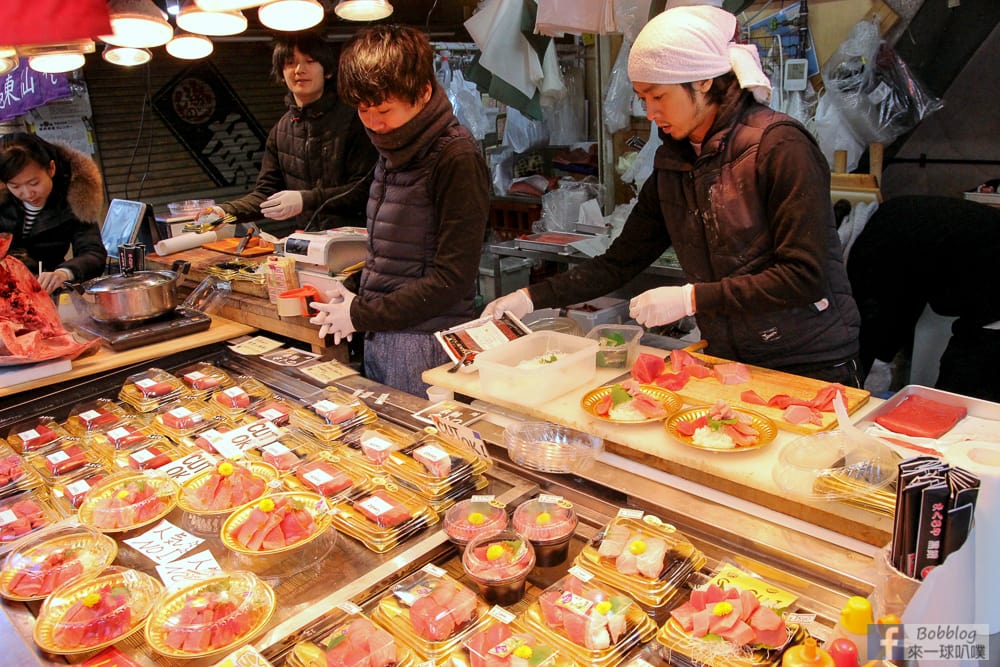 Tsukiji-fish-market-10