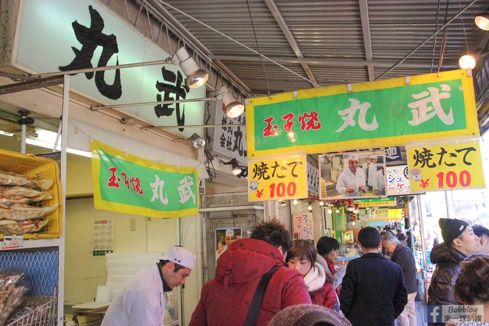 Tsukiji-fish-market-2