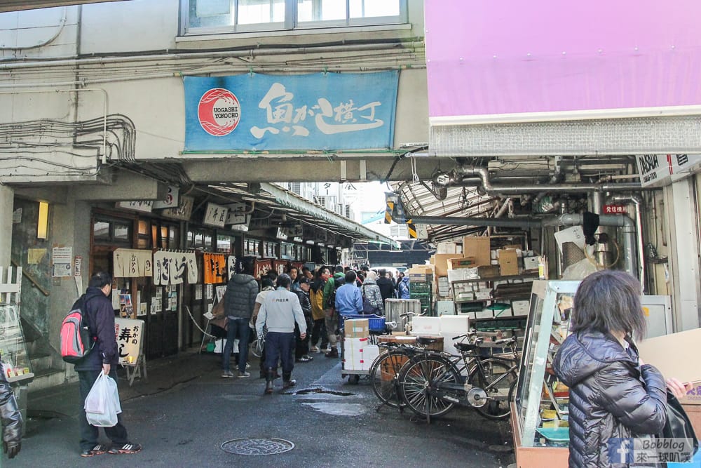 Tsukiji-fish-market-30