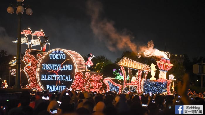 延伸閱讀：東京迪士尼夜間遊行｜東京迪士尼樂園電子大遊行～夢之光