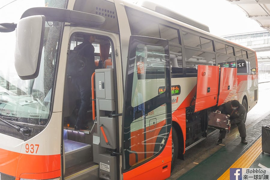 narita-limousine-bus-to-shinjuku-31