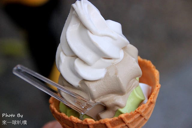 京都嵐山美食-古都芋本舖好吃冰淇淋/日式醬油糰子
